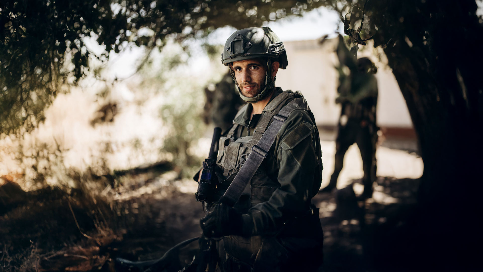 חייל-לפני-רוחב-מלא