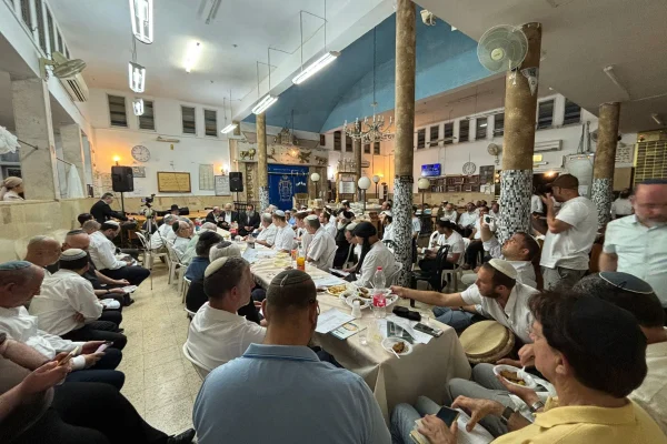 09e7db8c-ce7a-4d19-af8b-cf5c1bb47a26