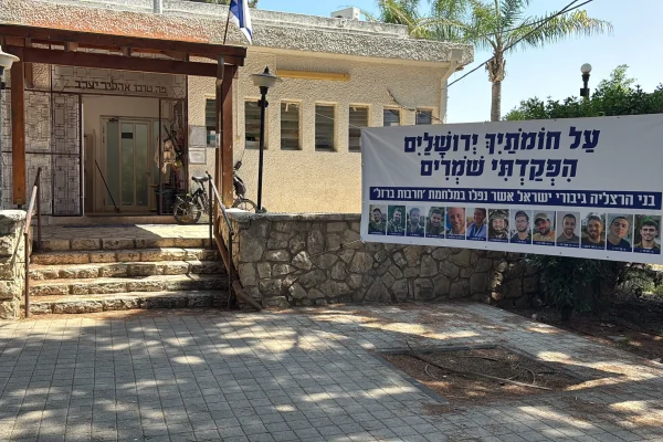 3BDDDCE7-91CA-41FB-A5A4-F626362D7C68